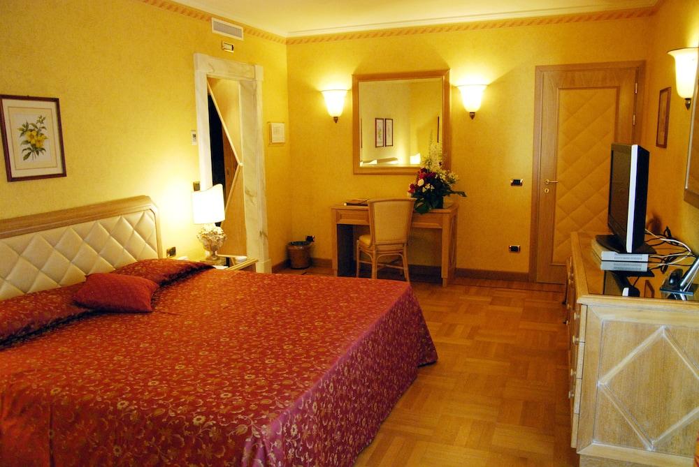 Park Hotel Villa Ariston Lido di Camaiore Esterno foto