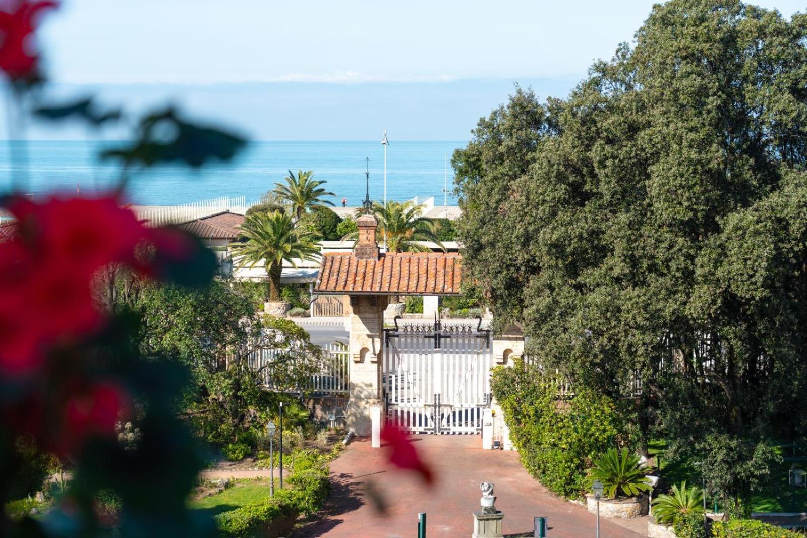 Park Hotel Villa Ariston Lido di Camaiore Esterno foto