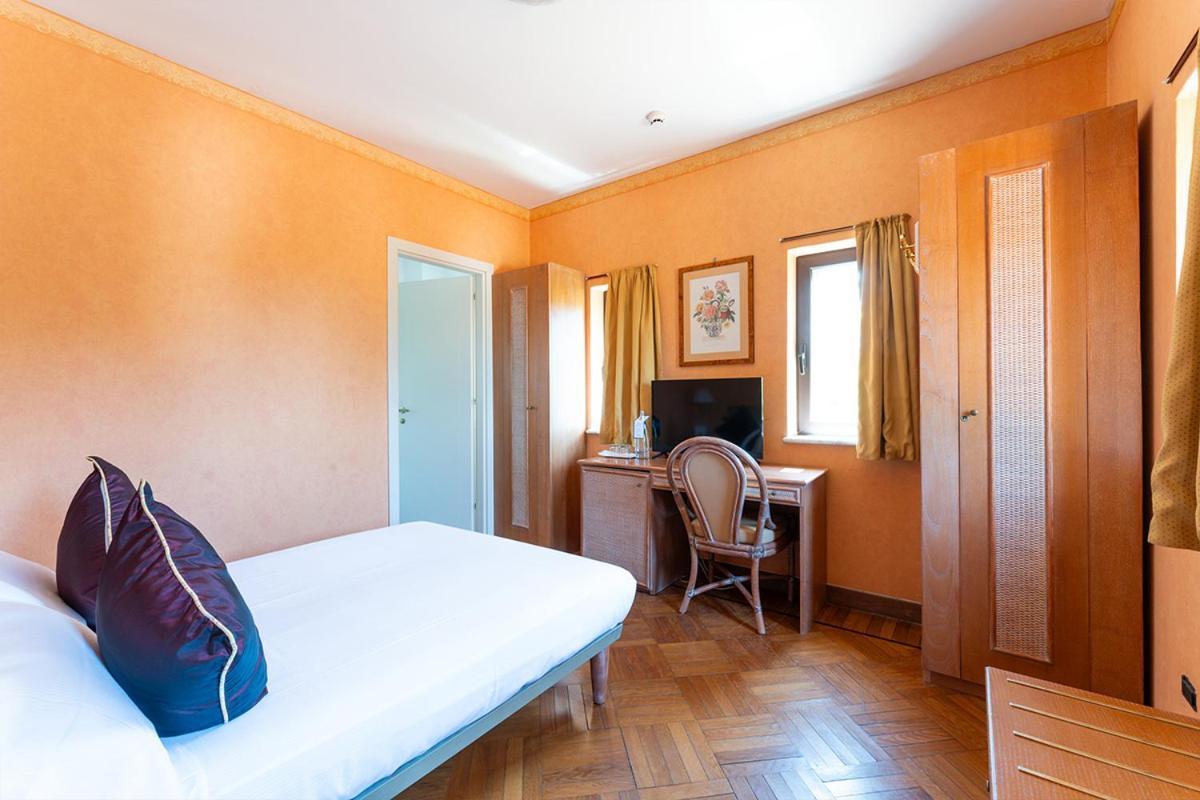 Park Hotel Villa Ariston Lido di Camaiore Esterno foto